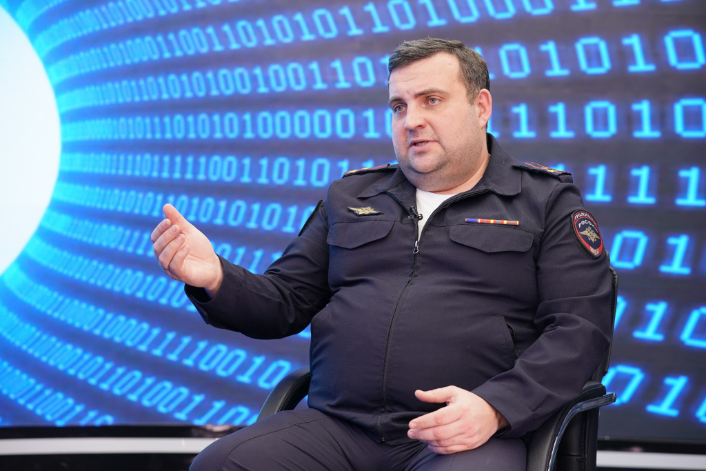 михаил иванч-Андрей Савельев.jpg